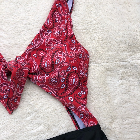 NWT SHEIN Swimsuit - Picture 3 of 9